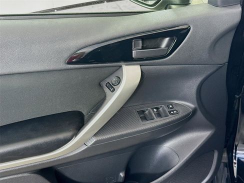 Used 2020 Mitsubishi Eclipse Cross ES image 16