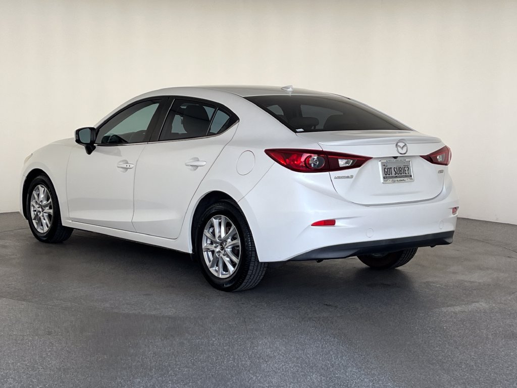 Used 2014 MAZDA MAZDA3 i Touring w/ Technology Package FWD image 7
