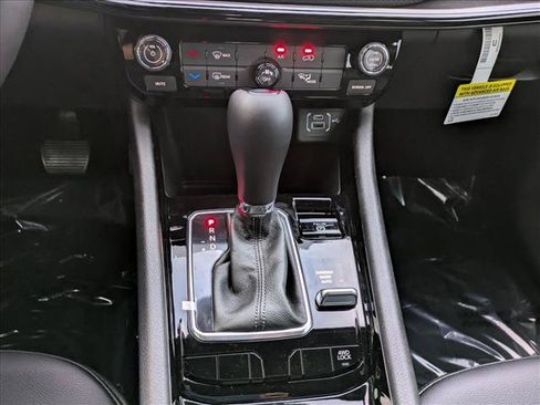 New 2026 Jeep Compass Latitude AWD/4WD image 15