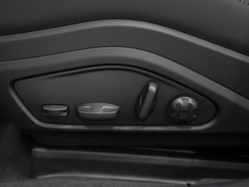 New 2025 Porsche Panamera 4 image 24