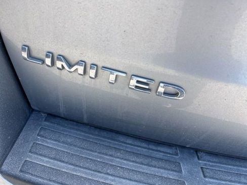 Used 2023 Ford Expedition Limited RWD image 5