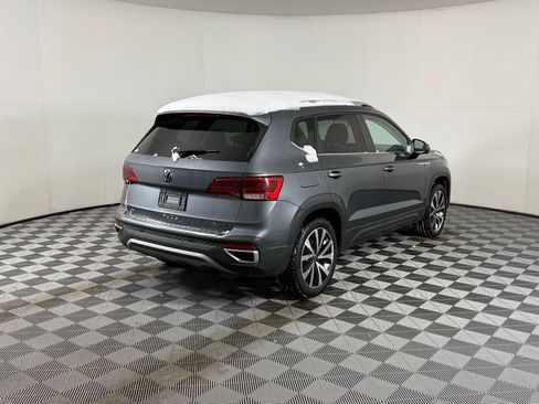 Used 2022 Volkswagen Taos SE image 17