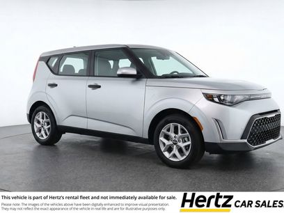 Used 2025 Kia Soul LX w/ LX Technology Package