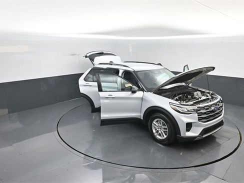 New 2026 Ford Explorer Active image 36