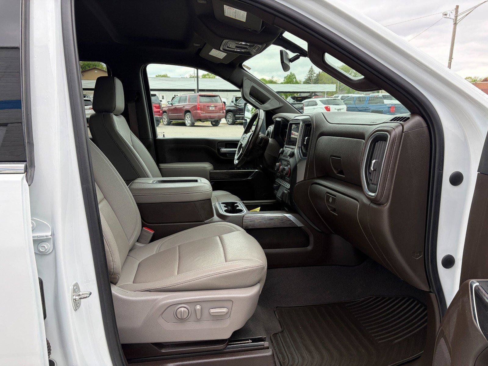 Used 2021 Chevrolet Silverado 2500 LTZ w/ Z71 Chrome Sport Edition AWD/4WD image 21