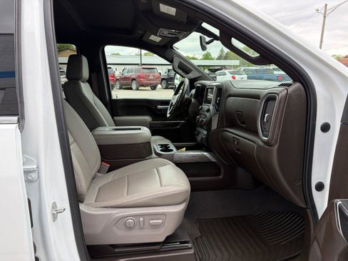Used 2021 Chevrolet Silverado 2500 LTZ w/ Z71 Chrome Sport Edition AWD/4WD image 21