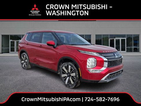 New 2026 Mitsubishi Outlander SE image 1