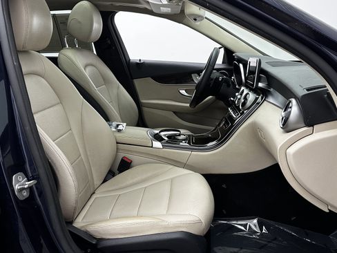 Used 2016 Mercedes-Benz C 300 4MATIC Sedan image 34
