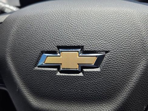 Used 2026 Chevrolet Trax LT FWD image 28