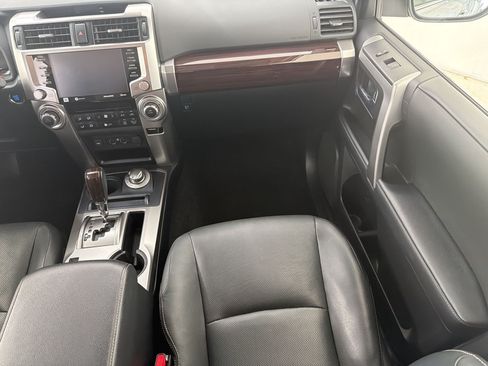 Used 2023 Toyota 4Runner Limited AWD/4WD image 27