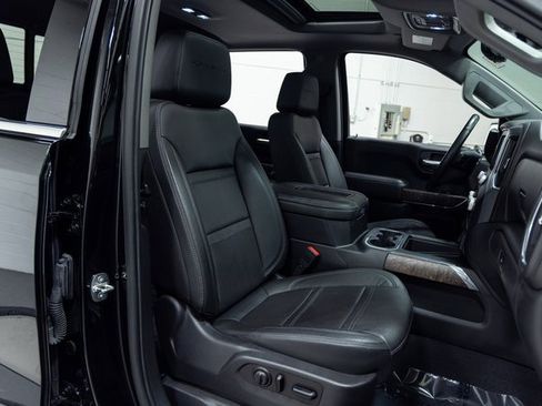 Used 2019 GMC Sierra 1500 Denali w/ Denali Ultimate Package image 25