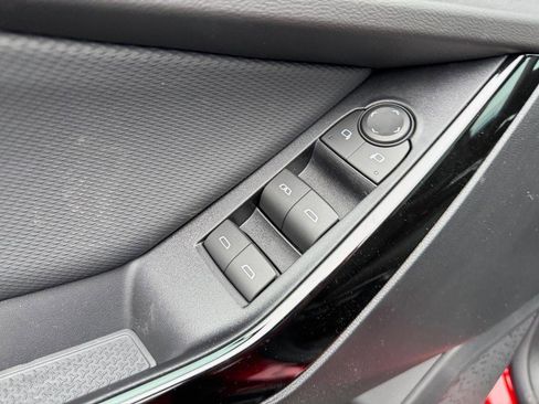 New 2026 Chevrolet Equinox LT w/ Safety and Technology Package image 13