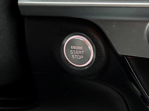 Used 2023 Kia Telluride S image 28