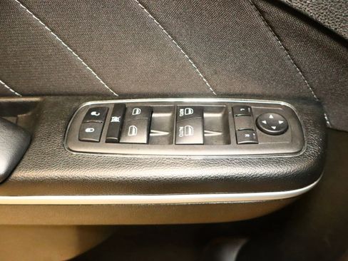 Used 2023 Dodge Charger SXT image 37