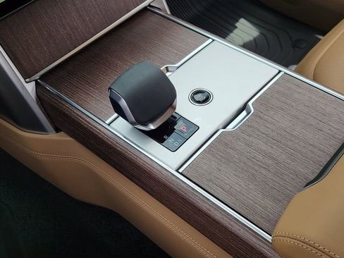 New 2026 Land Rover Range Rover SE AWD/4WD image 19