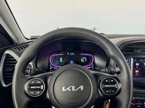 Used 2024 Kia Soul LX w/ Option Group 015 image 19