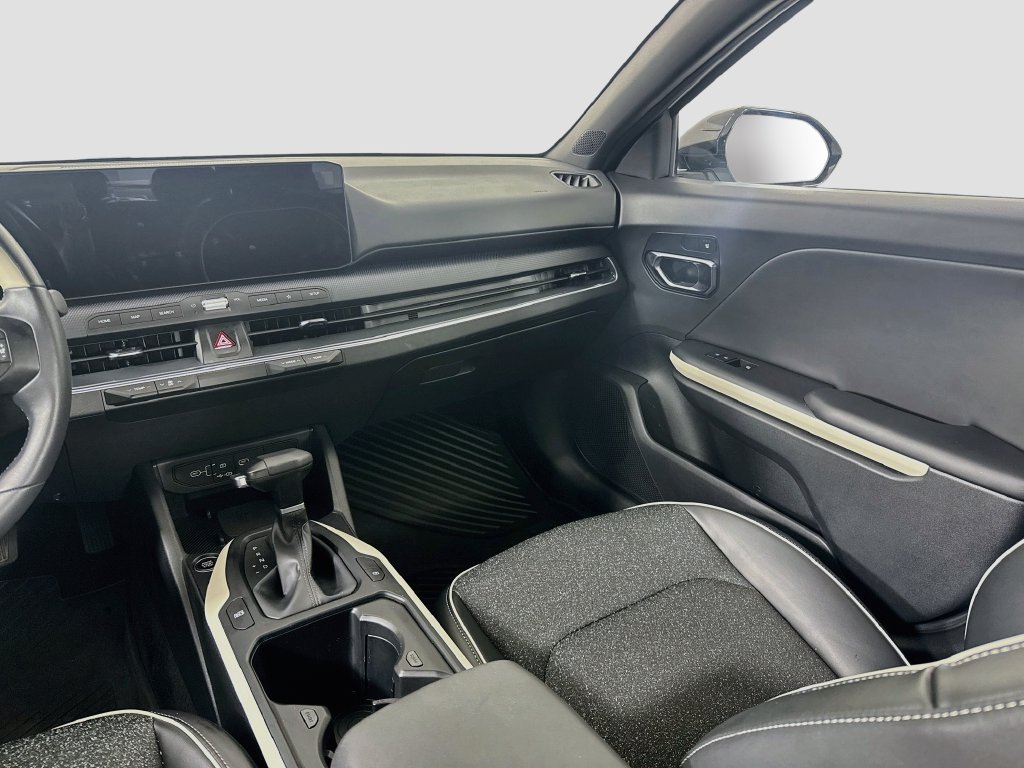 Used 2025 Kia K4 GT-Line FWD image 24