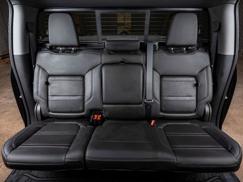 Used 2020 GMC Sierra 3500 Denali w/ Denali Ultimate Package image 34