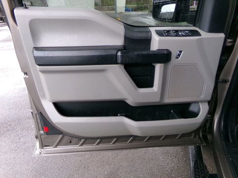 Used 2021 Ford F250 XL w/ Power Equipment Group image 16