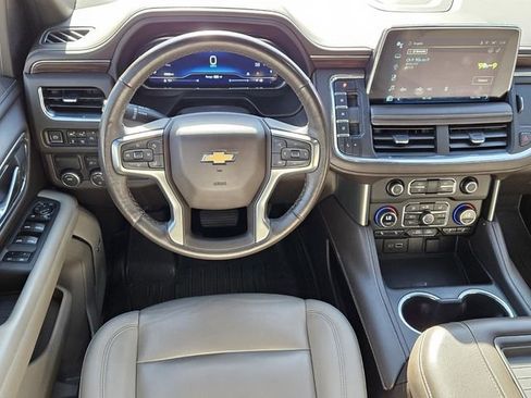 Used 2023 Chevrolet Tahoe LT w/ Luxury Package image 5