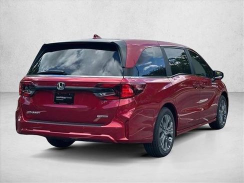 New 2026 Honda Odyssey Touring image 2