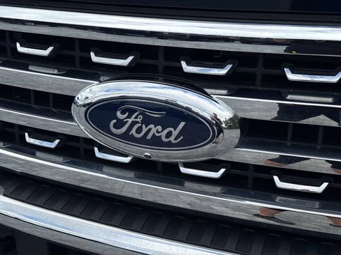 Used 2024 Ford F250 Lariat image 10