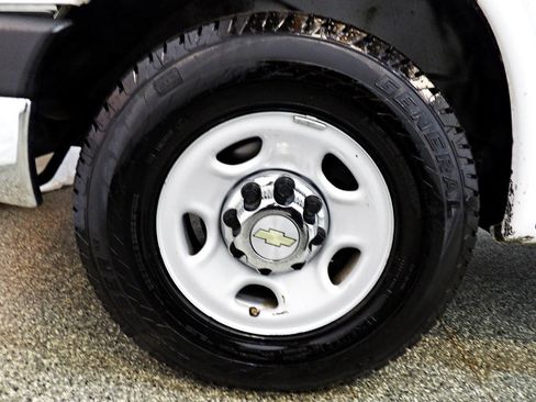 Used 2014 Chevrolet Express 3500 LT w/ LT Preferred Equipment Group RWD image 14