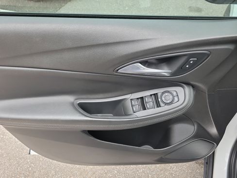 Used 2020 Buick Encore GX Select FWD image 18