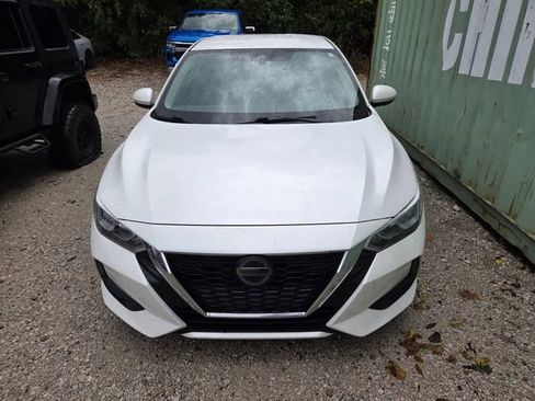 Used 2020 Nissan Sentra SV FWD image 2