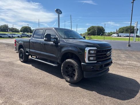 Used 2024 Ford F250 XLT w/ Black Appearance Package AWD/4WD image 18
