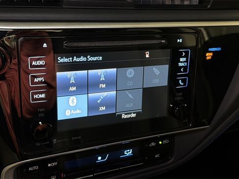 Used 2019 Toyota Corolla XSE image 28