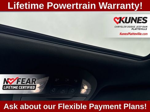 Used 2025 Chrysler Pacifica Select AWD/4WD image 20