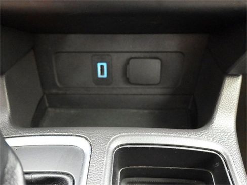Used 2017 Ford Escape SE image 22