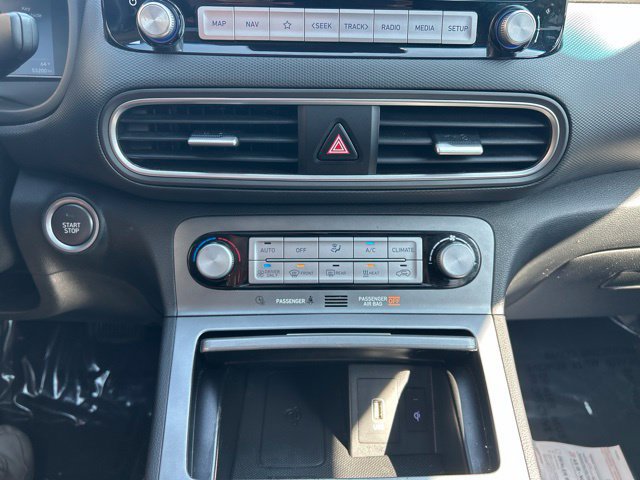Used 2021 Hyundai Kona Ultimate FWD image 29