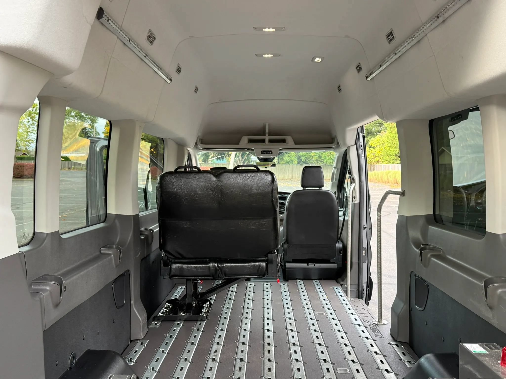 Used 2023 Ford Transit 350 XL RWD image 24