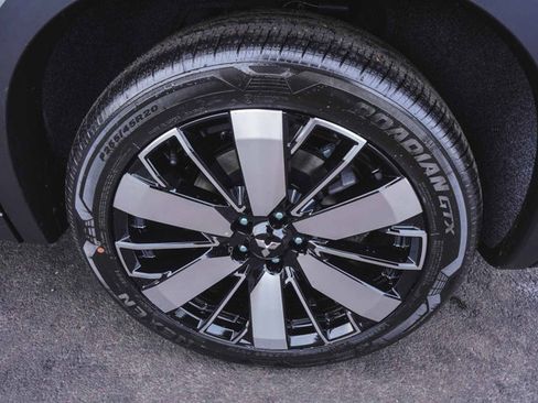 New 2026 Mitsubishi Outlander SE image 8