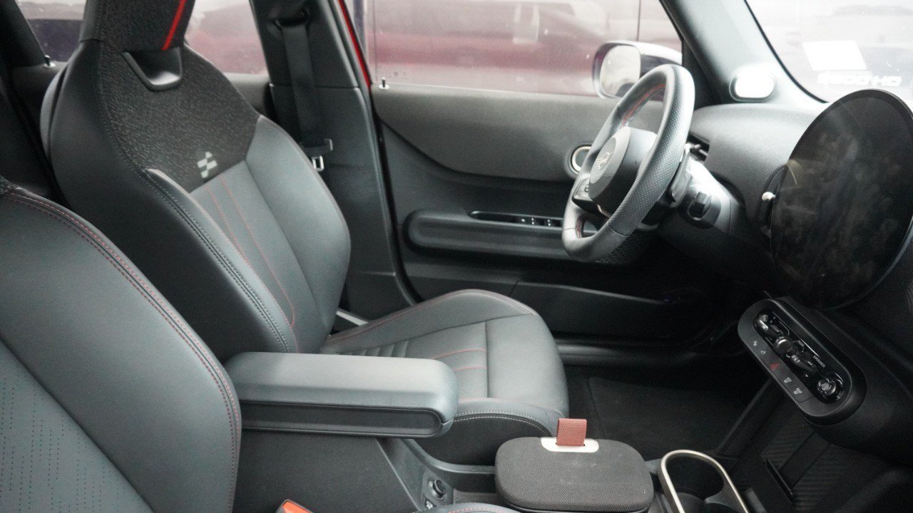 Used 2025 MINI Cooper S FWD image 7