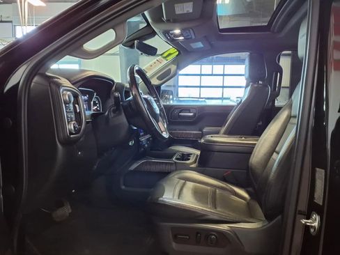 Used 2019 GMC Sierra 1500 Denali w/ Denali Ultimate Package AWD/4WD image 18
