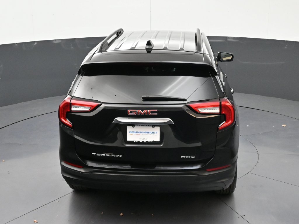 Used 2023 GMC Terrain SLE w/ Driver Convenience Package AWD/4WD image 19
