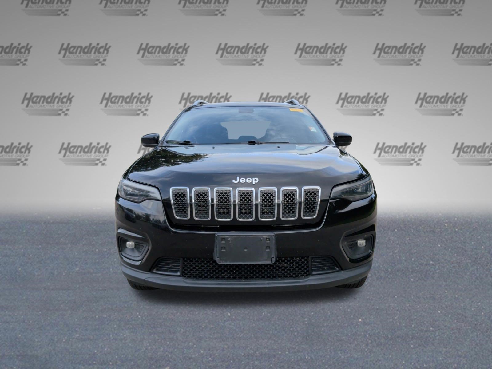 Used 2020 Jeep Cherokee Latitude Plus w/ Cold Weather Group AWD/4WD image 5