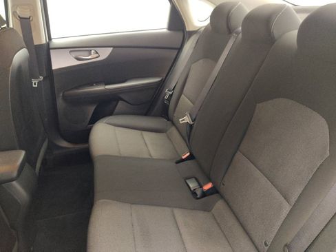 Used 2022 Kia Forte LXS FWD image 18