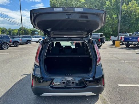 Used 2024 Kia Soul EX FWD image 8