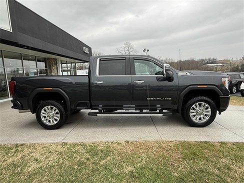 Certified 2023 GMC Sierra 2500 Denali w/ Denali Ultimate Package image 2