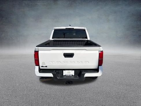 Used 2024 Toyota Tacoma TRD Off-Road image 8