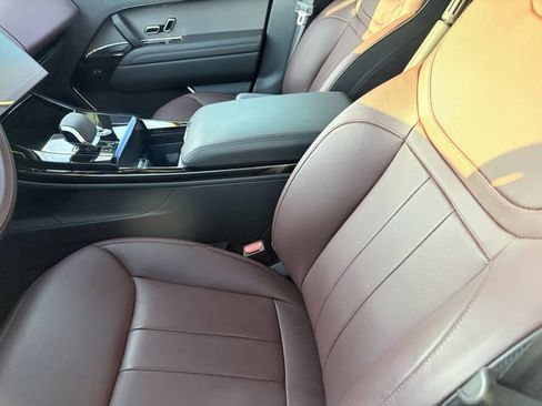 Used 2025 Land Rover Range Rover Sport Dynamic SE AWD/4WD image 8