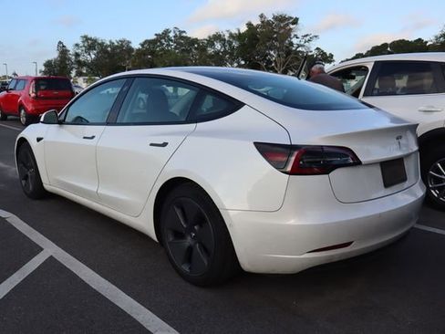 Used 2021 Tesla Model 3 Standard Range Plus RWD image 3
