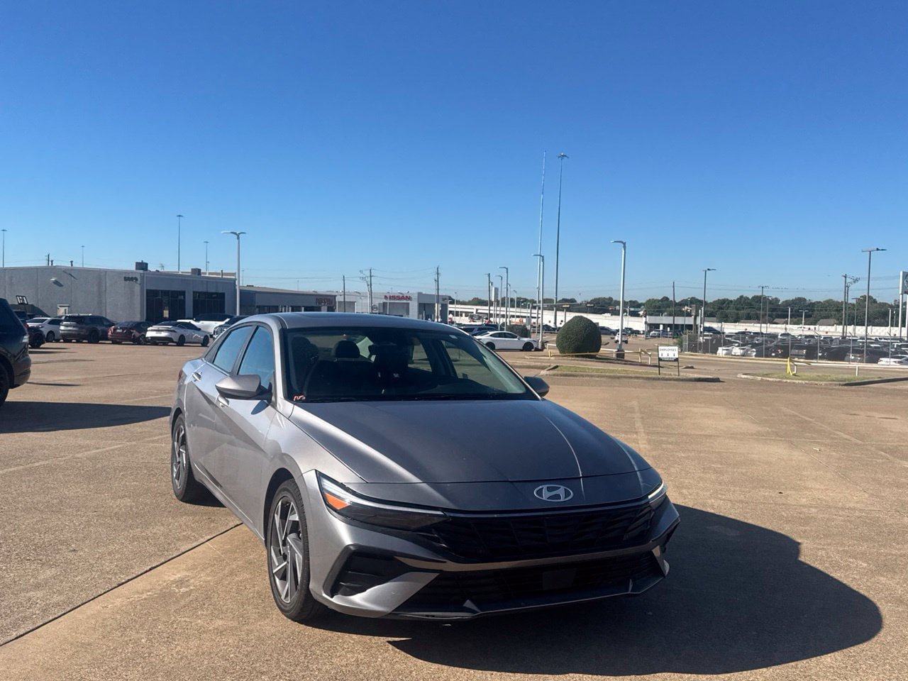 Used 2025 Hyundai Elantra SEL FWD image 4