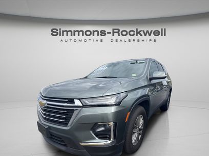 Used 2023 Chevrolet Traverse LT