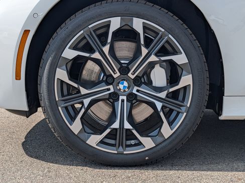 New 2026 BMW 330i xDrive Sedan w/ Premium Package AWD/4WD image 4
