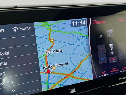 Used 2021 Toyota Venza Limited w/ Advanced Technology Package image 12